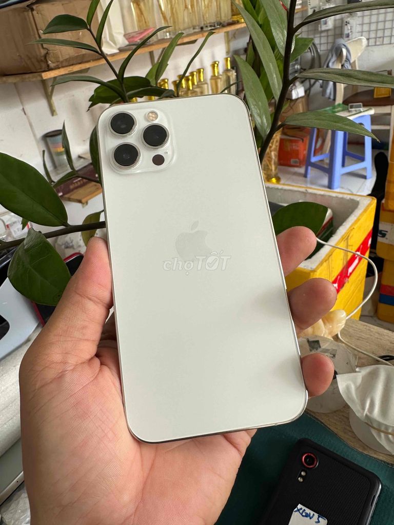 Apple iPhone 12 Promax 256g máy zin. Mua bán Điện thoại tại Thành phố Dĩ An Bình Dương được đăng bởi junstar store hình 1