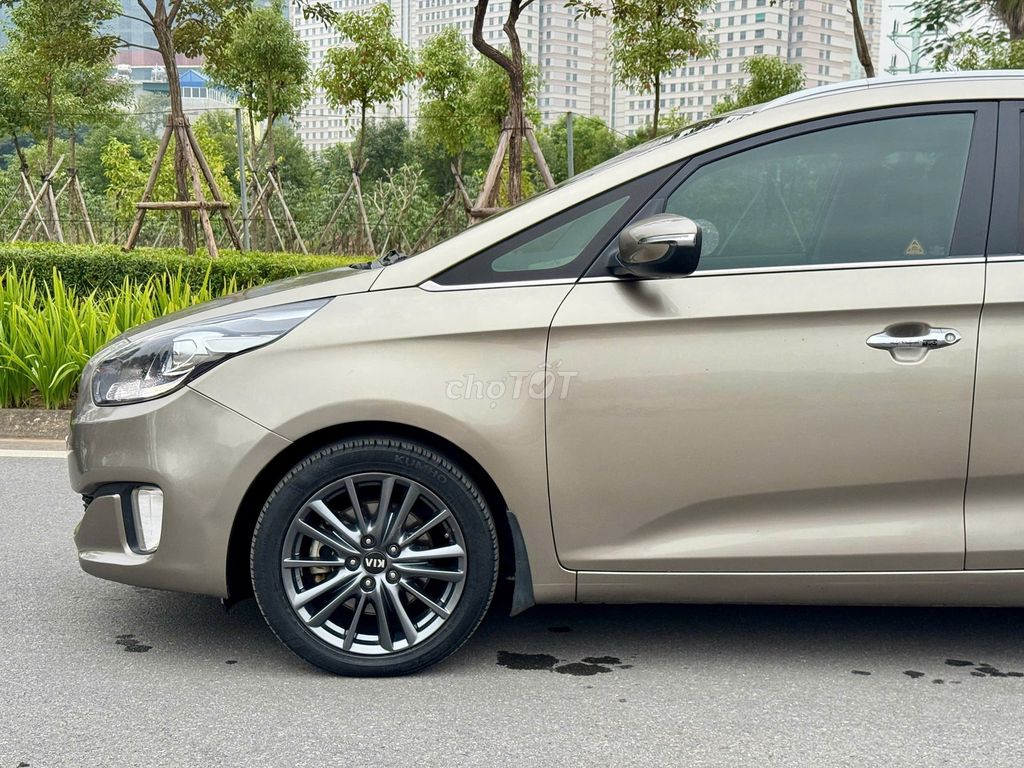 Kia Rondo 2.0 AT 2016. Mua bán Ô tô tại Quận Thanh Xuân Hà Nội được đăng bởi Nguyễn Tuấn Hoàng hình 12