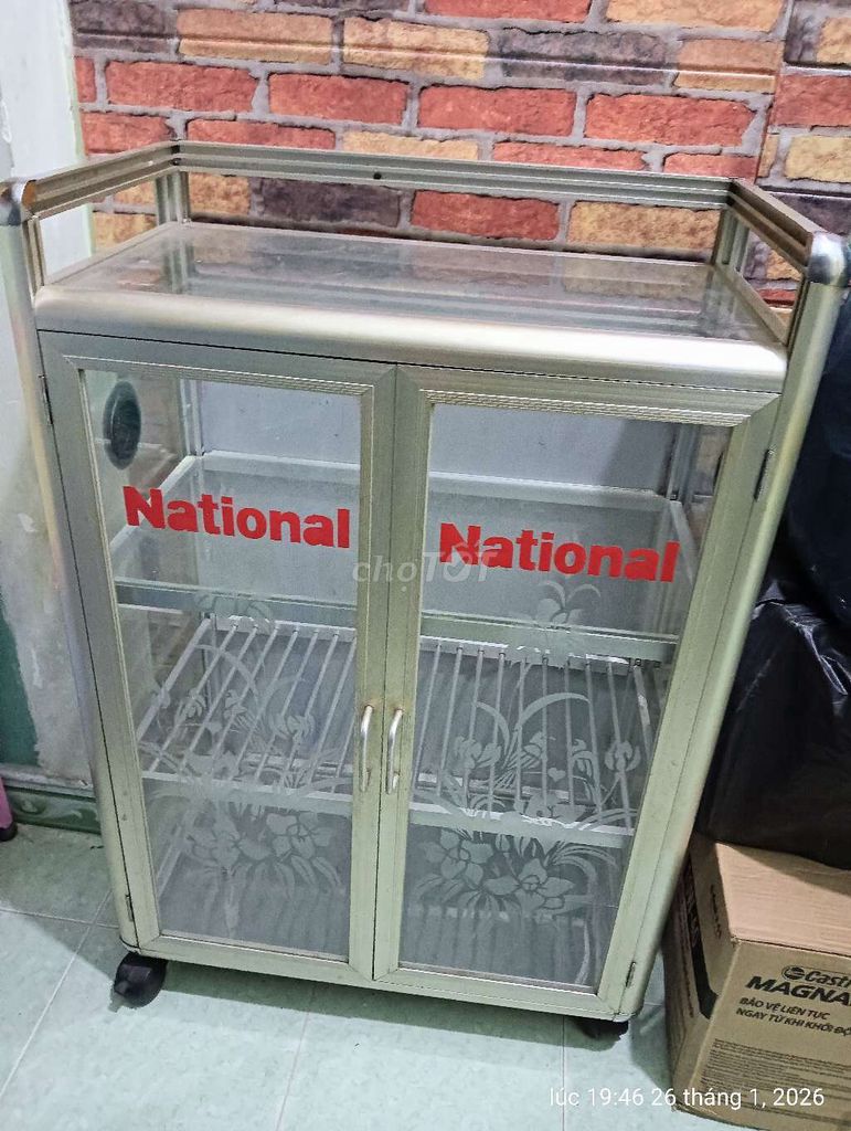 Tủ chén nhôm kính 90x60x35cm. Mua bán Tủ, kệ gia đình tại Quận 8 Tp Hồ Chí Minh được đăng bởi Nguyễn Lan Chi hình 1