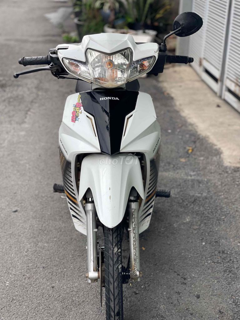 Белый номерной знак Honda Wave Blade 60 бронзовый