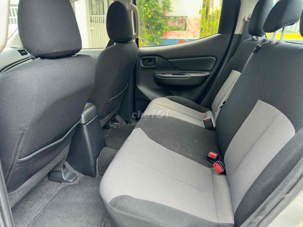 Mitsubishi Triton 2021 Một cầu Bạc. Mua bán Ô tô tại Quận Hà Đông Hà Nội được đăng bởi Hiệp Xoăn Hà Đông hình 8