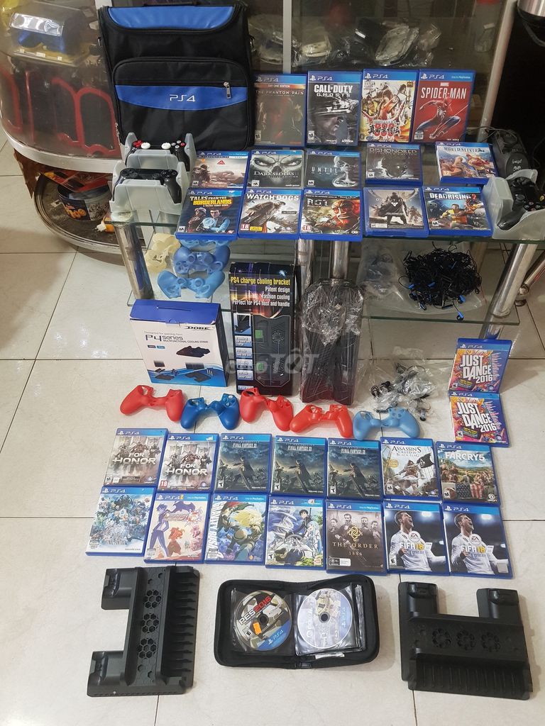 Thanh lý đỉa Ps4 góc đá banh và đi cảnh