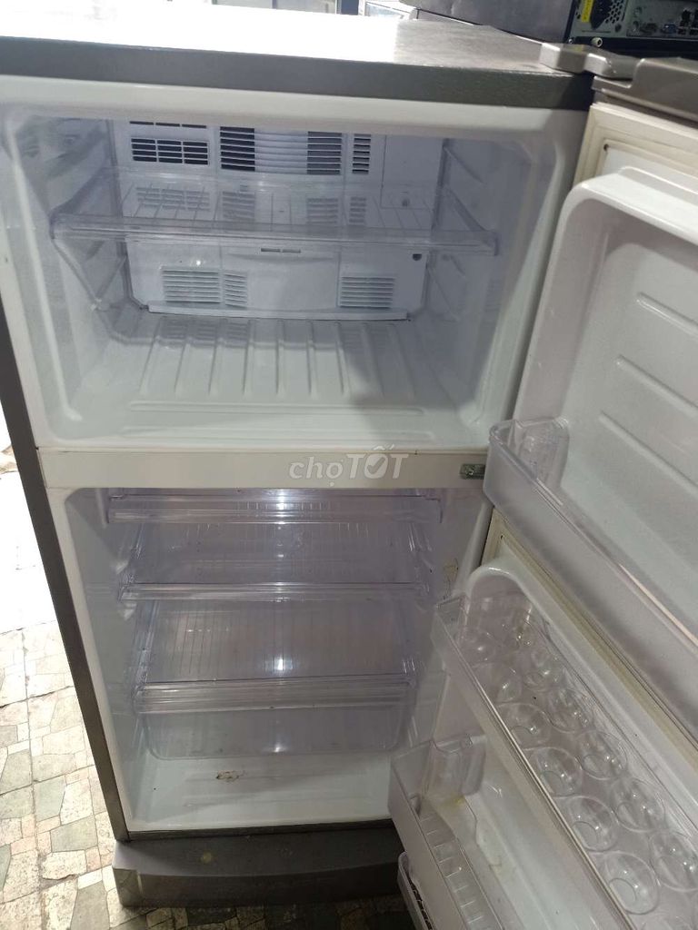 0927718245 - 🤢🤕 tủ lạnh sharp 160l rất mới