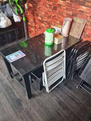 Nhượng lại bàn ghế quán ăn. Mua bán Bàn ghế tại Quận Tân Bình Tp Hồ Chí Minh được đăng bởi An