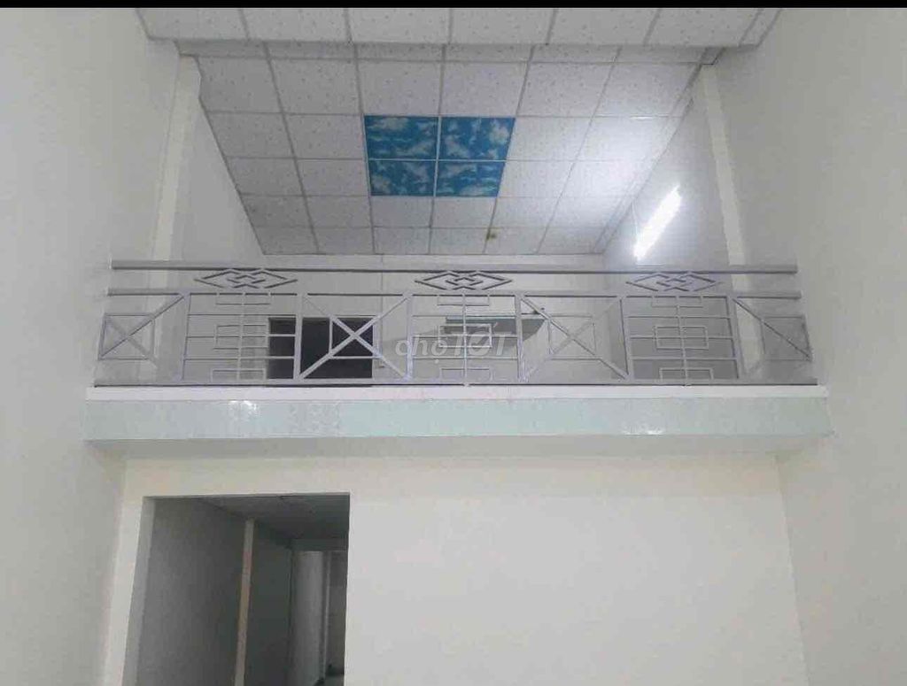 nhà gác đúc 3pn/2wc mặt tiền bùi huy bích