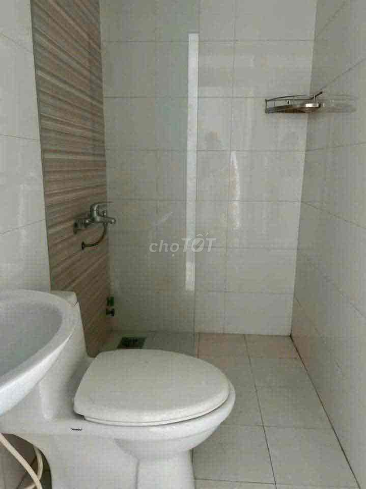 nhà hẻm xe 3 gác 2/ ngắn đs 2 p16 gò vấp 9tr 2pn2wc