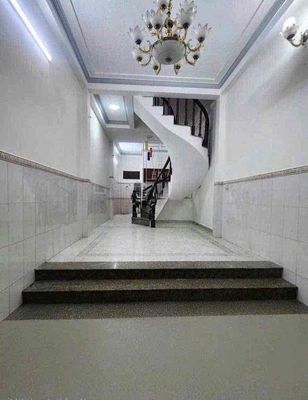 Аренда · 6 комн. · 45 м² · Quận Tân Bình, ул. Đường Nguyễn Bá Tuyển