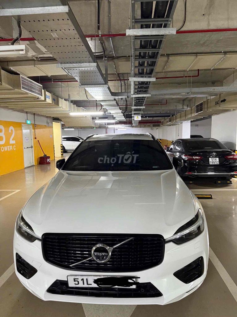 Volvo XC60 T6 белый