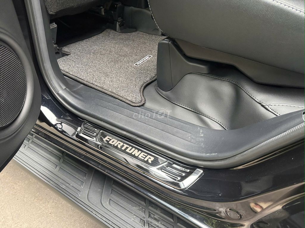 Fortuner 2.7V 4x2 AT 2024  - Đi Lướt 2.700 km. Mua bán Ô tô tại Huyện Hóc Môn Tp Hồ Chí Minh được đăng bởi Vũ Phong Toyota Sure Xe Cũ Chính Hãng hình 14