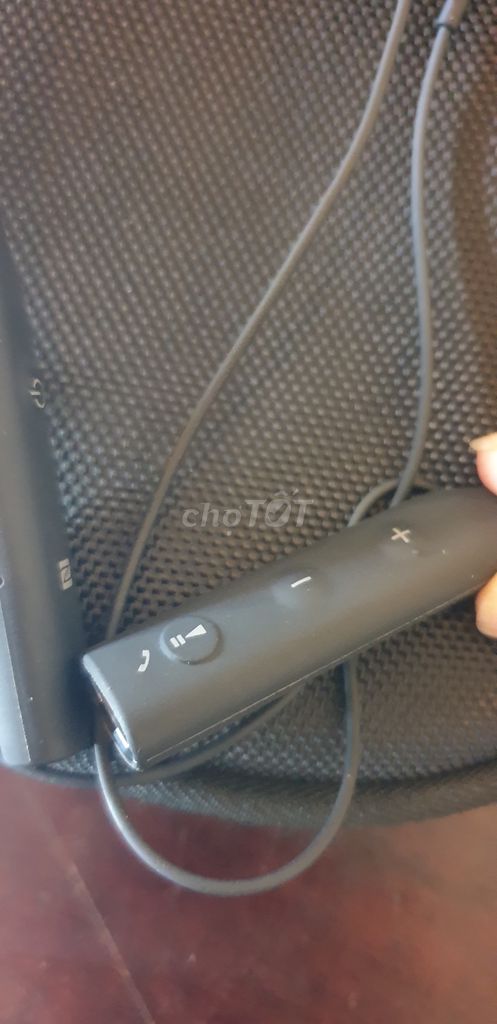 0978467673 - Cần bán tai nghe Sony Bluetooth SHB 90 mới 98%