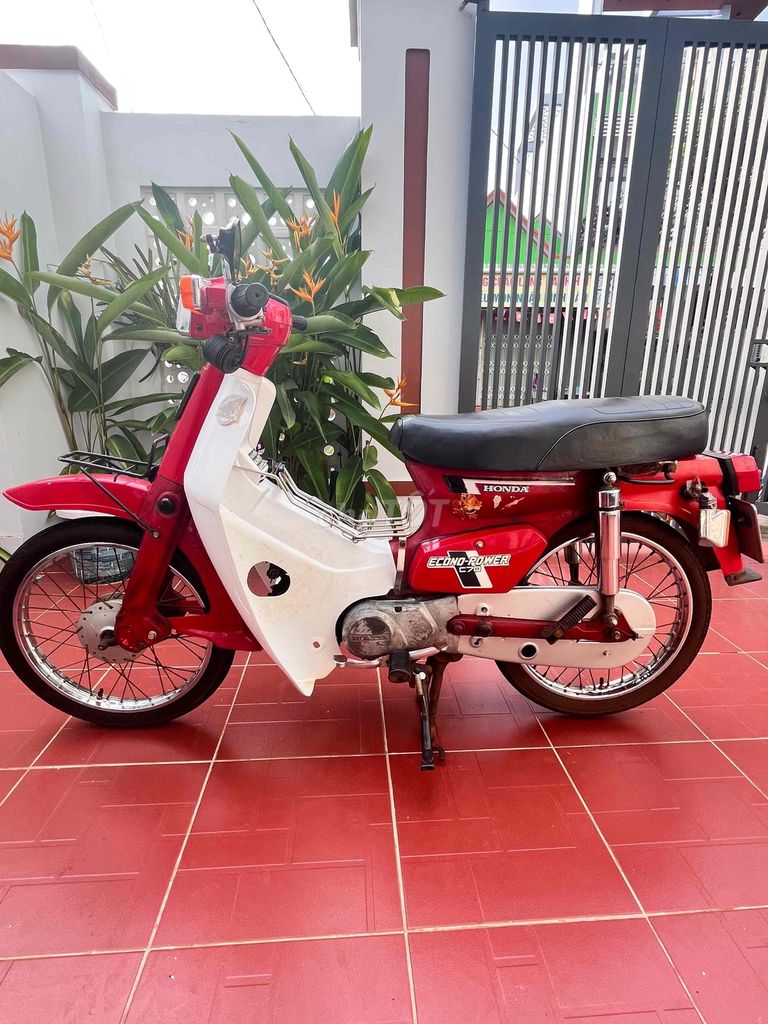 bán cub đỏ 7tr, xanh 8tr, cả 2 chiếc có giảm. Mua bán Xe máy tại Huyện Chư Sê Gia Lai được đăng bởi Anh Duy hình 3