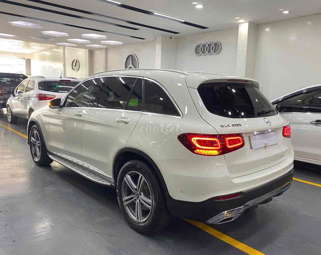 Mercedes Benz GLC 200 2022 Trắng 60000 km. Mua bán Ô tô tại Thành phố Thủ Đức Tp Hồ Chí Minh được đăng bởi Long Auto Vạn Phúc hình 2