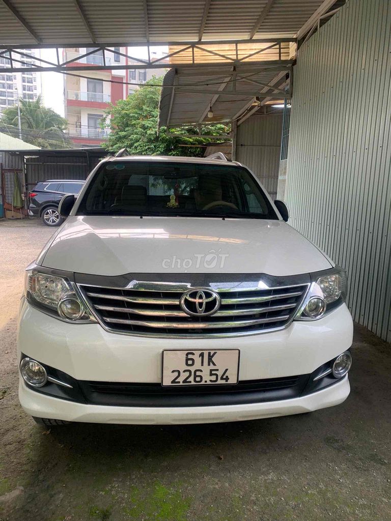 Toyota Fortuner 2015 2.7V TRD 4x4 - 80000 km