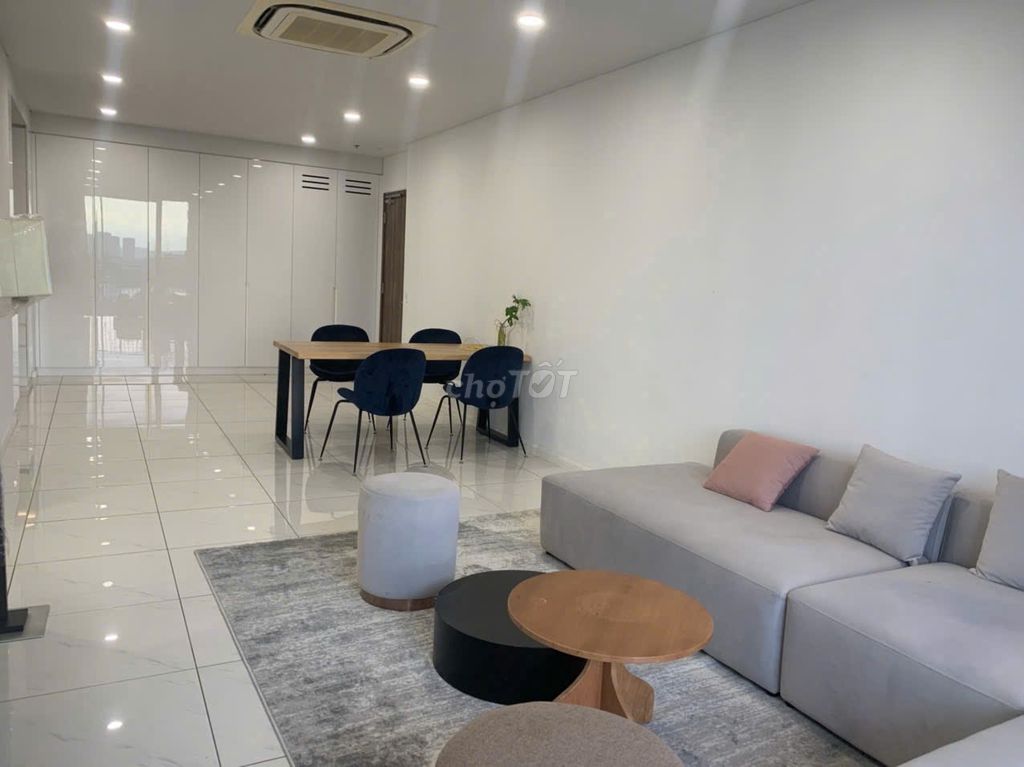 căn hộ Waterina Suites 3PN -Diện tích: 158m². 3PN, tầng cao, căn góc