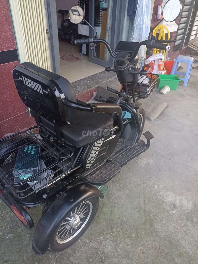 Xe điện 3 bánh Fashion màu Đen. Mua bán Xe điện tại Huyện Bến Lức Long An được đăng bởi Anh Dung hình 1