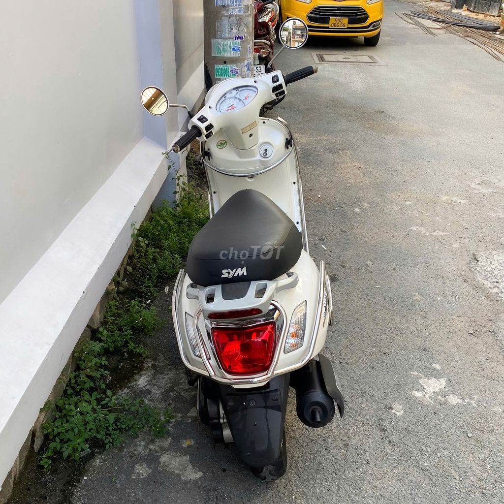 Xe tay ga Attila Elizabeth trắng - xe nữ chạy. Mua bán Xe máy tại Quận Bình Thạnh Tp Hồ Chí Minh được đăng bởi Giao hình 1