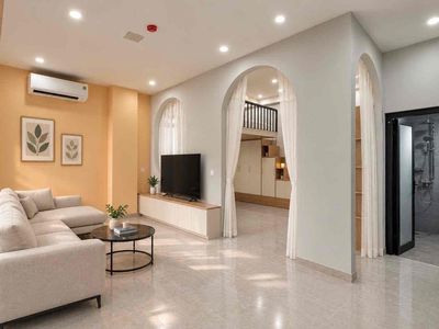 Căn hộ dịch vụ 40 m² · 1 PN · Đường Lạc Long Quân