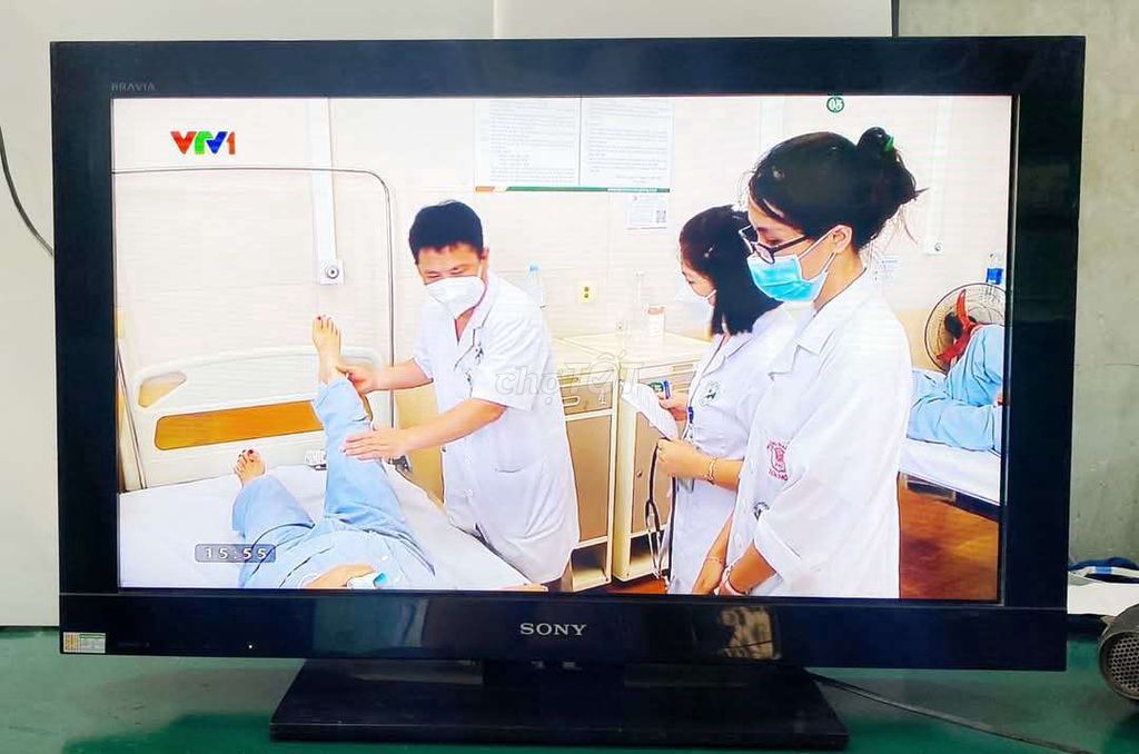 Thanh lý tivi 32in LCD không mạng sài hộp box