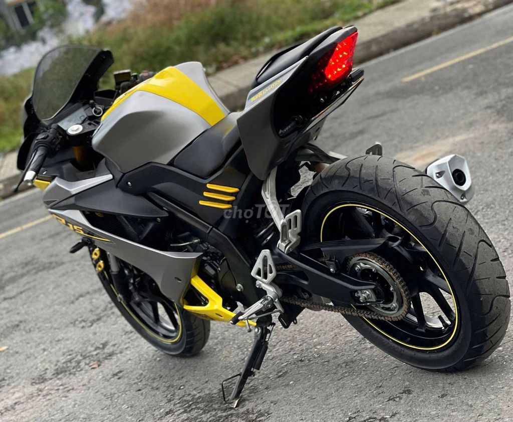 Yamaha R15 V3 Vàng Xám 11000 km. Mua bán Xe máy tại Huyện Long Thành Đồng Nai được đăng bởi Sói hình 4