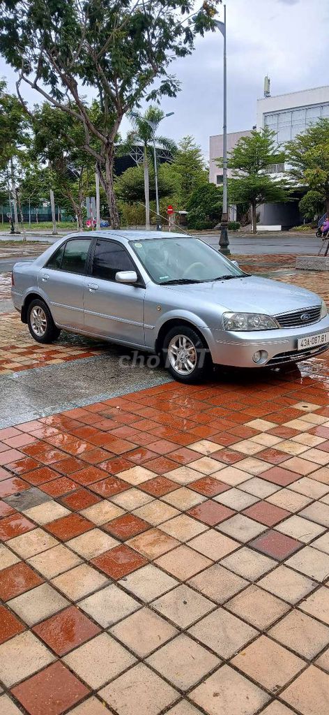 Ford Laser 2003 photo 2