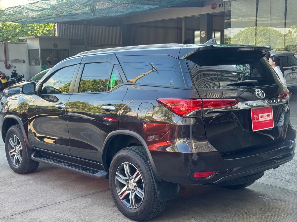 FORTUNER Máy Dầu Tự Động 2020, Xe Một Chủ, Ít Đi. Mua bán Ô tô tại Quận Gò Vấp Tp Hồ Chí Minh được đăng bởi Xe Toyota Cũ Chính Hãng hình 5