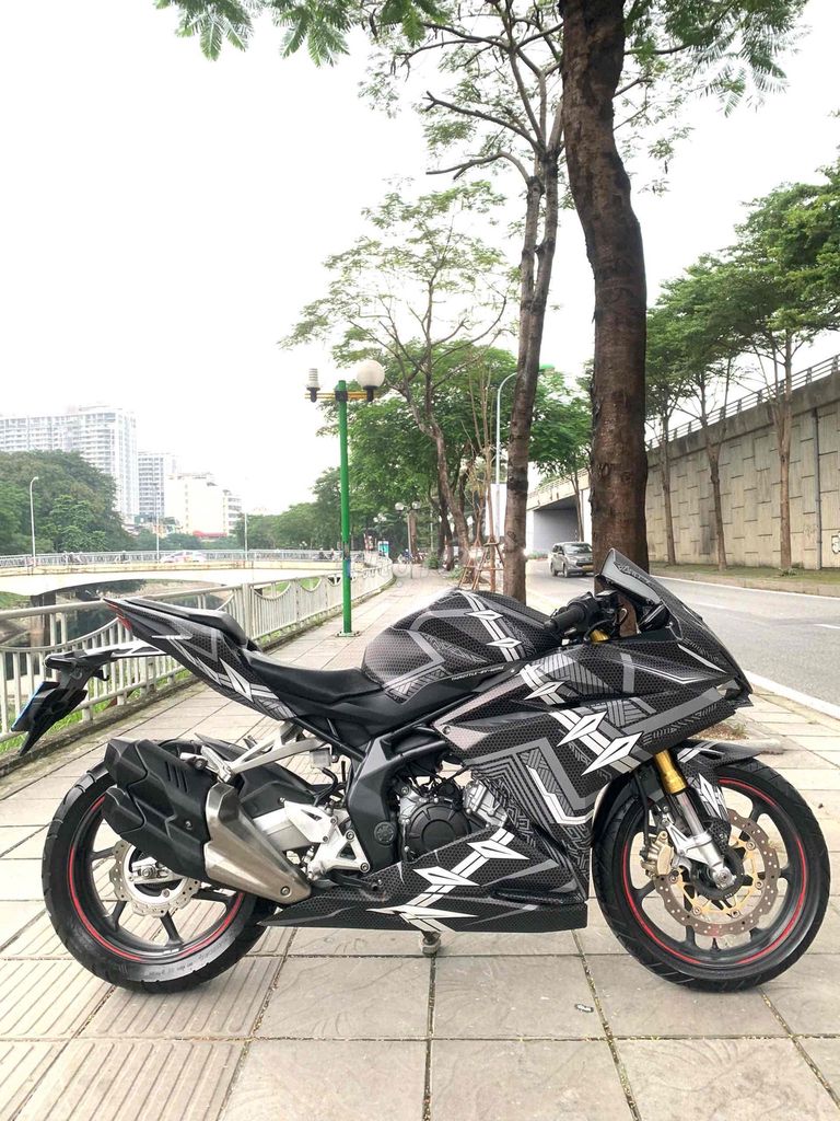 Honda CBR 250RR Nguyên bản, mới leng keng pkl moto. Mua bán Xe máy tại Quận Cầu Giấy Hà Nội được đăng bởi Tong motor xe may hình 9
