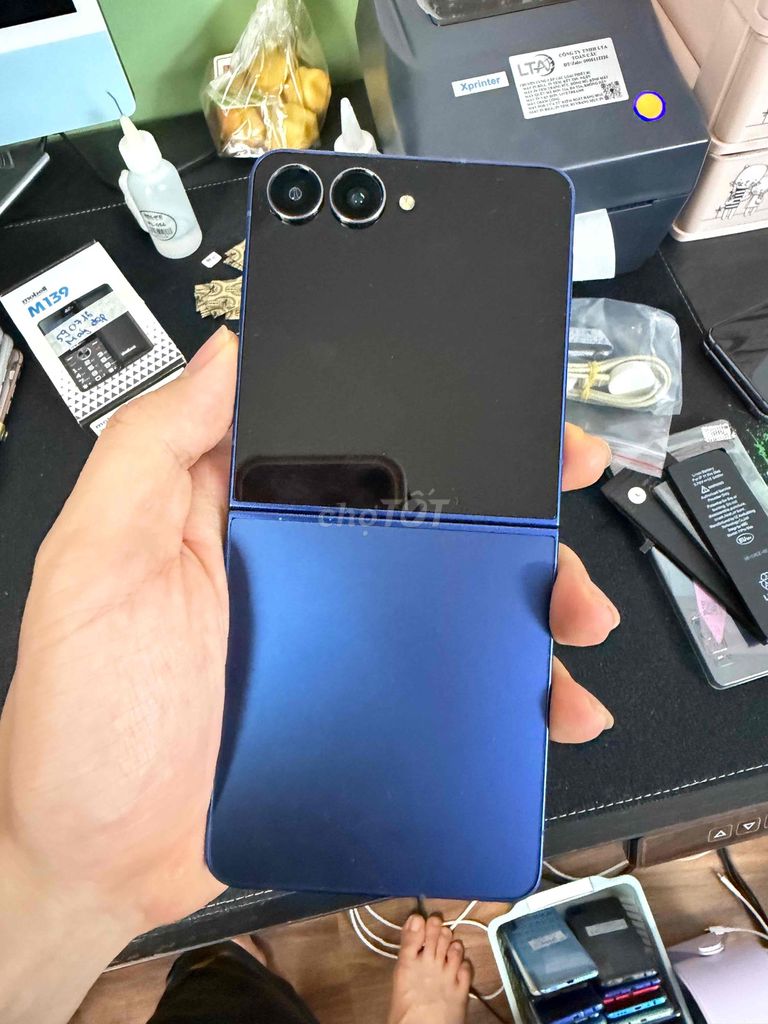 Zflip 7 256 công ty có box. Mua bán Điện thoại tại Quận Hà Đông Hà Nội được đăng bởi Đỗ Đức Anh hình 1