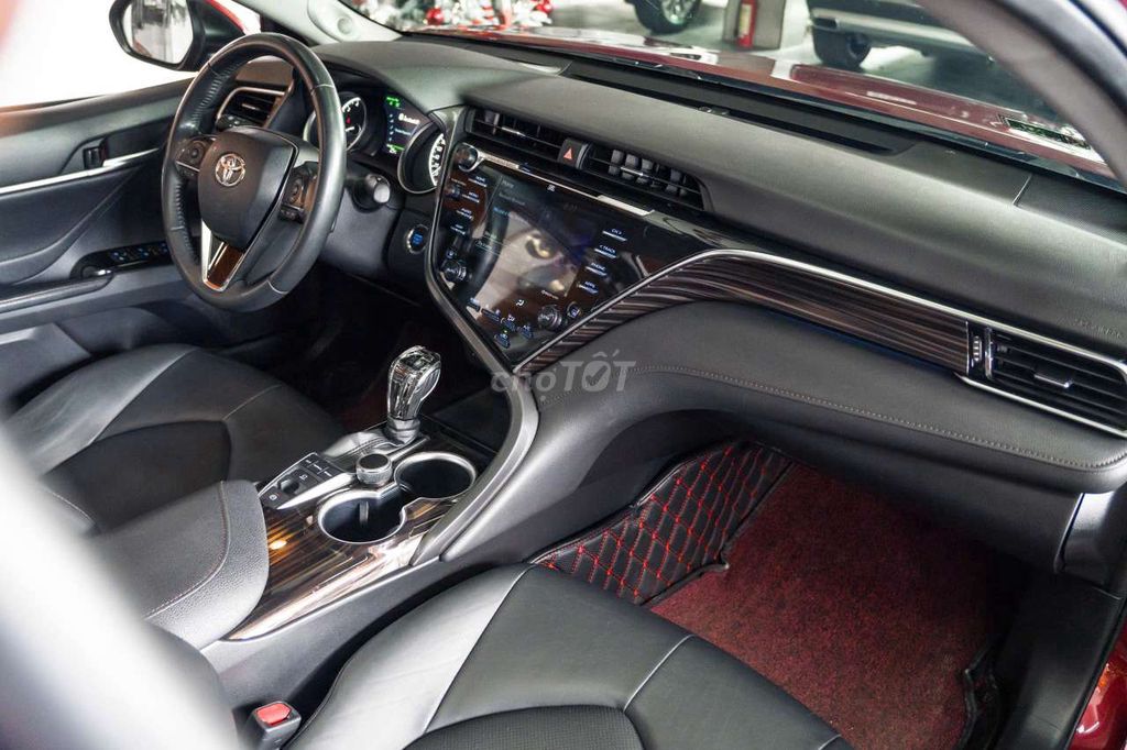 ❤️ Toyota Camry 2.5Q , 2020 ❤️

 bản full 2.5Q. Mua bán Ô tô tại Quận Hải Châu Đà Nẵng được đăng bởi TÂN HƯNG YÊN AUTO hình 6