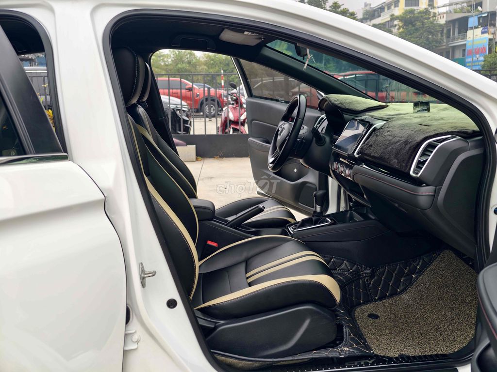 Honda City 2022 RS màu trắng. Mua bán Ô tô tại Quận Long Biên Hà Nội được đăng bởi BON AUTO hình 9