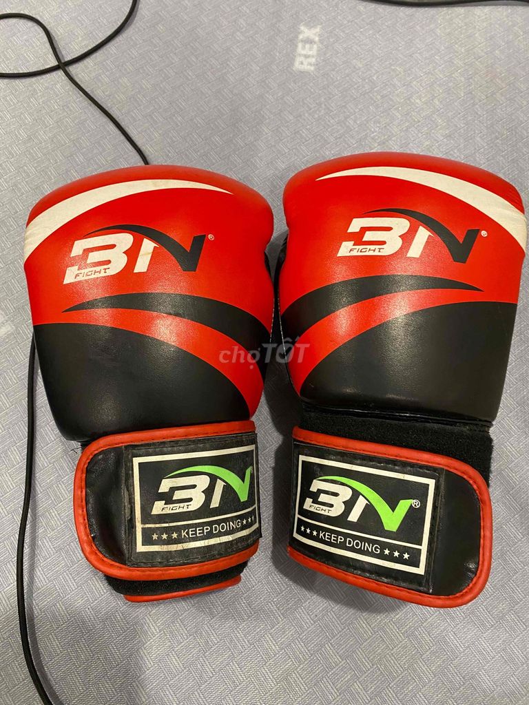 Găng tay boxing BN Fight Đỏ Đen. Mua bán Đồ thể thao, Dã ngoại tại Huyện Gia Lâm Hà Nội được đăng bởi tỉnh henry hình 1