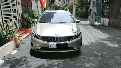 Kia Cerato Đăng ký T10_2016 2.0 AT - 70.555 km. Mua bán Ô tô tại Quận Thanh Xuân Hà Nội được đăng bởi Phạm Thanh Chung