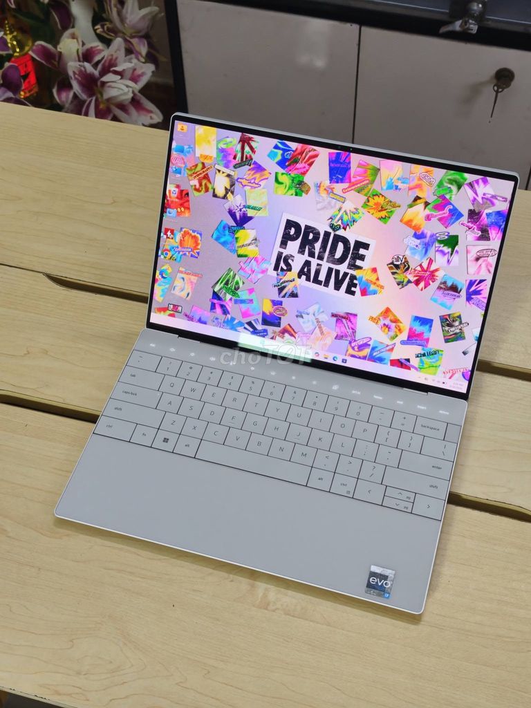Dell XPS 13 9320 i7-1260P/16GB/512GB 3.5K OLED. Mua bán Laptop tại Quận Thanh Xuân Hà Nội được đăng bởi Vũ Vân Hoàng hình 1