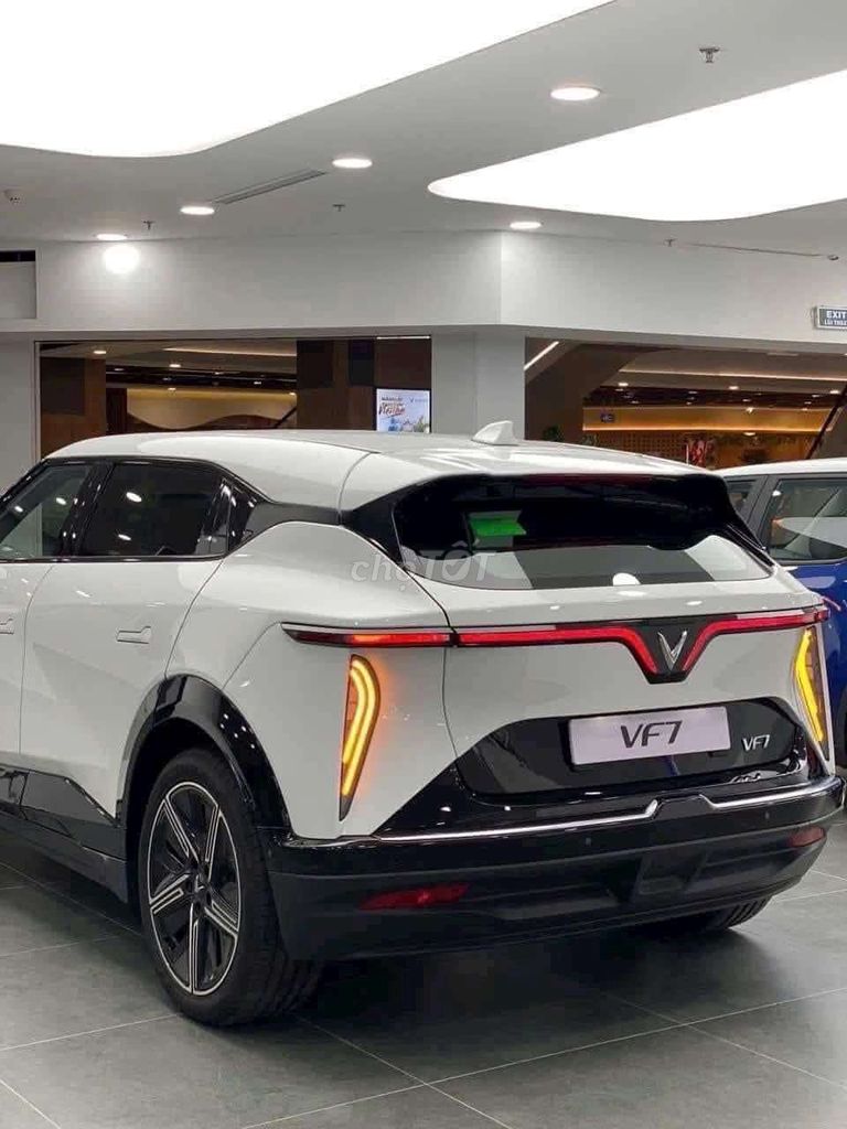VINFAST VF7 LĂN BÁNH CHỈ 721TR, GIAO NGAY, VAY 90%. Mua bán Ô tô tại Huyện Củ Chi Tp Hồ Chí Minh được đăng bởi VINFAST CỦ CHI hình 7