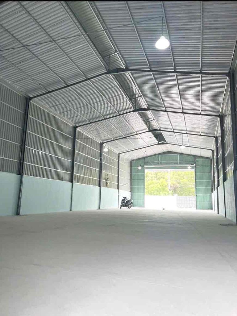 KHO XƯỞNG ĐẸP MỚI(180m2)MT CONT ĐẬU TR CỬA,CÓ VP,GIÁ CỰC RẺ