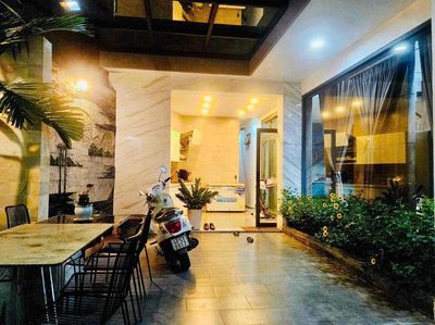 Аренда · 4 комн. · 170 м² · Quận Liên Chiểu, ул. Đỗ Nhuận