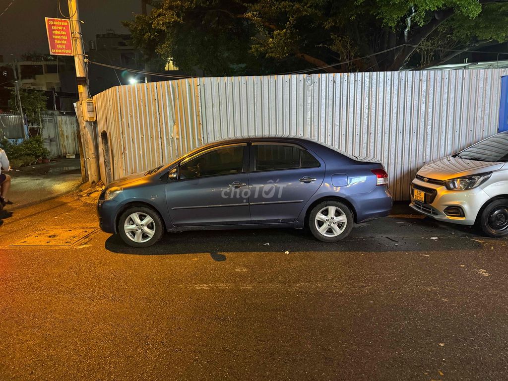 Toyota Vios 2008 Автомат Серый 69000 км