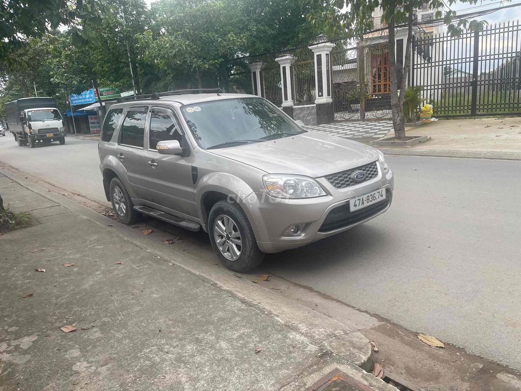 Ford Escape 2013 - std bản 2.3 . xlt. Mua bán Ô tô tại Huyện Hóc Môn Tp Hồ Chí Minh được đăng bởi hoang van hình 4