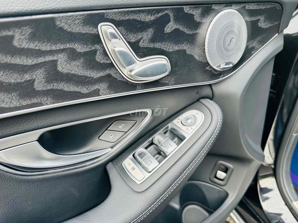 Mercedes Benz C Class 2018 C200 - 28732 km. Mua bán Ô tô tại Quận Cầu Giấy Hà Nội được đăng bởi Tuấn hình 12