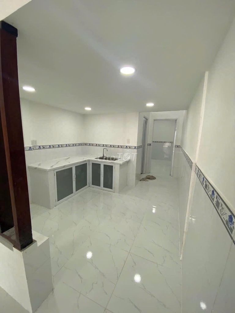 Nhà gần MT Trần Văn Đang, Quận 3. DT: 3,1m x 14m (41m2)