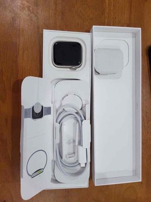 APPLE WATCH Series 9 45mm esim. Mua bán Thiết bị đeo thông minh tại Quận Sơn Trà Đà Nẵng được đăng bởi Đinh Thị Bích Thu