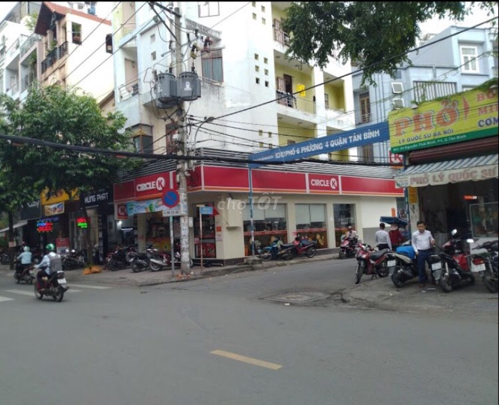 Cho thuê nhà góc 2 mặt tiền đường Nguyễn Thái Bình. Kinh doanh tự do