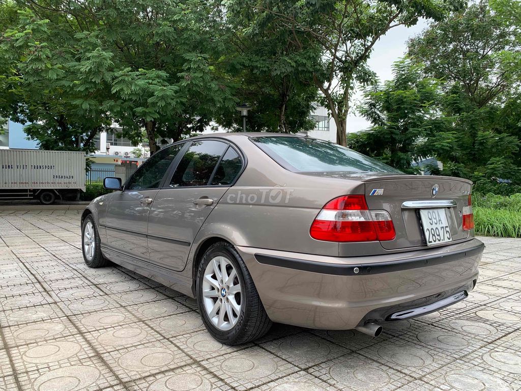 Em cần bán BMW 318 2.0 bản sport máy số đại chất. Mua bán Ô tô tại Quận Hà Đông Hà Nội được đăng bởi Vạn Phúc hình 15