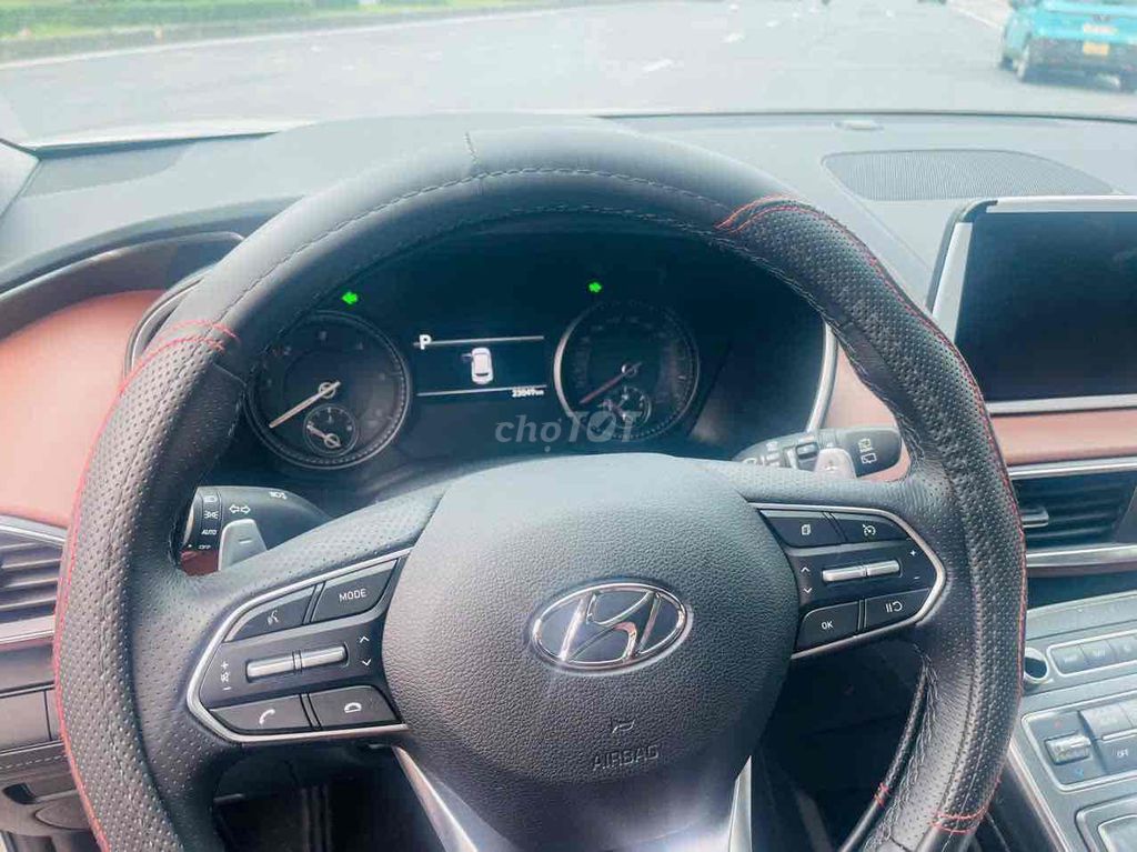 Hyundai Santafe 2024 2.2 tiêu chuẩn 2,3 vạn km!. Mua bán Ô tô tại Quận Hoàng Mai Hà Nội được đăng bởi Dương Xuân Trường hình 10