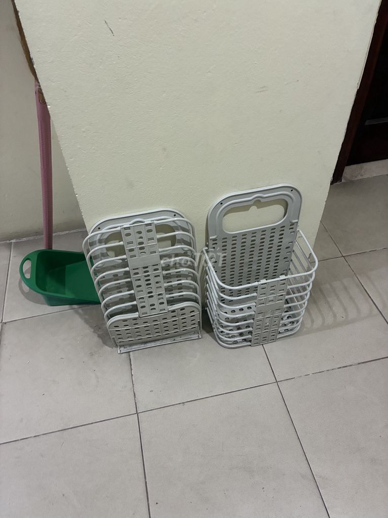 Giỏ đựng quần áo Nhựa Trắng Gấp gọn. Mua bán Nội thất, đồ gia dụng khác tại Quận Cầu Giấy Hà Nội được đăng bởi nguyễn hiếu hình 1