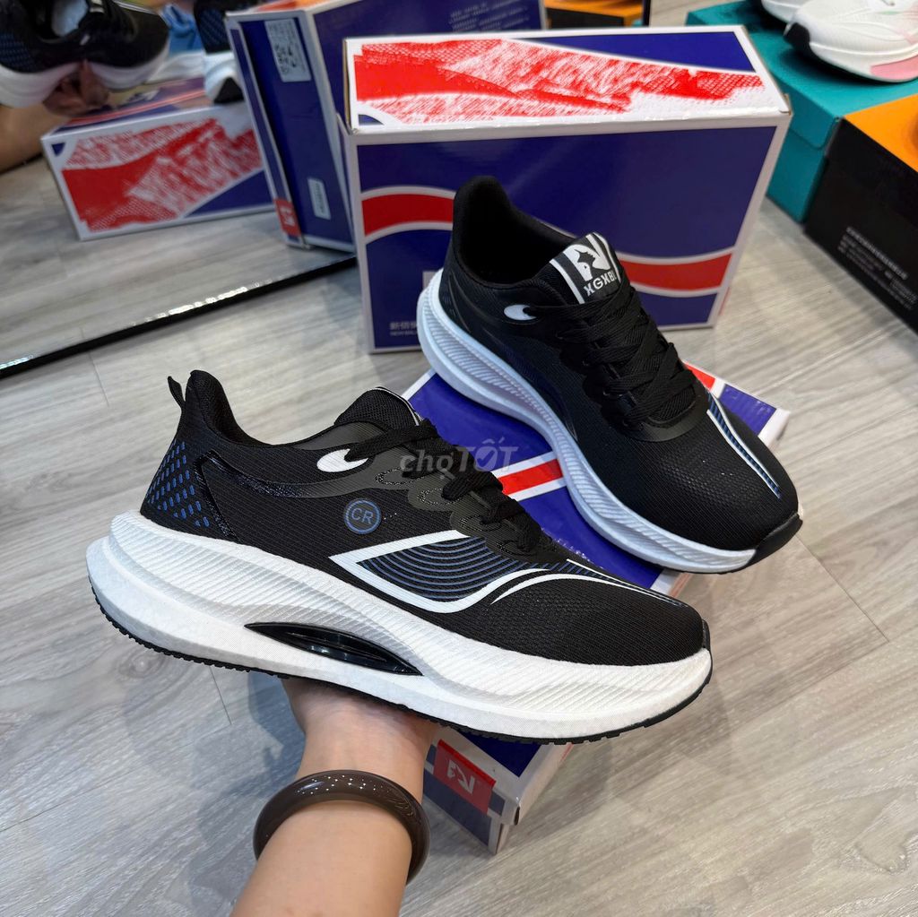 Giày thể thao mới, nhiều size, nhiều màu. Mua bán Giày dép tại Huyện Đan Phượng Hà Nội được đăng bởi John Phạm Chuyên Giày 2hand hình 1