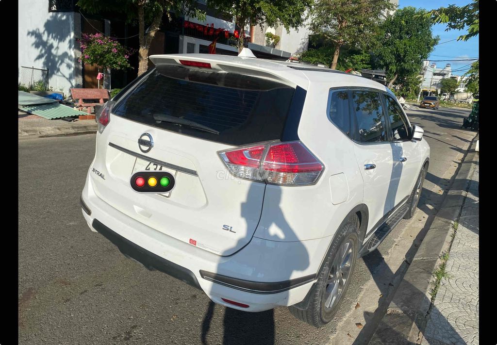 Nissan X trail 2018 2.0 SL 2WD Premium - 88000 km. Mua bán Ô tô tại Quận Hải Châu Đà Nẵng được đăng bởi Ami Broker hình 1