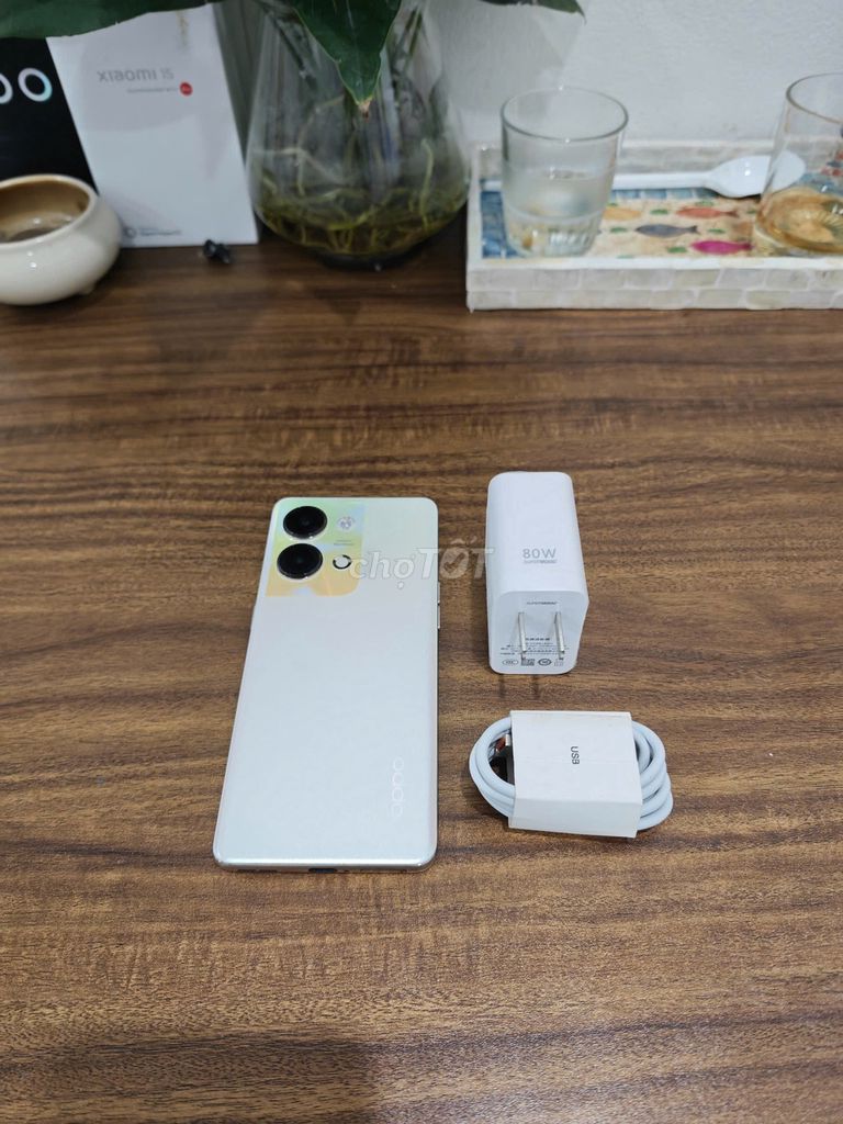 Oppo Reno 9 Pro 5G Vàng 16/256 sạc 80w có ship COD. Mua bán Điện thoại tại Quận Hoàng Mai Hà Nội được đăng bởi Trần Ngọc Hiếu hình 1
