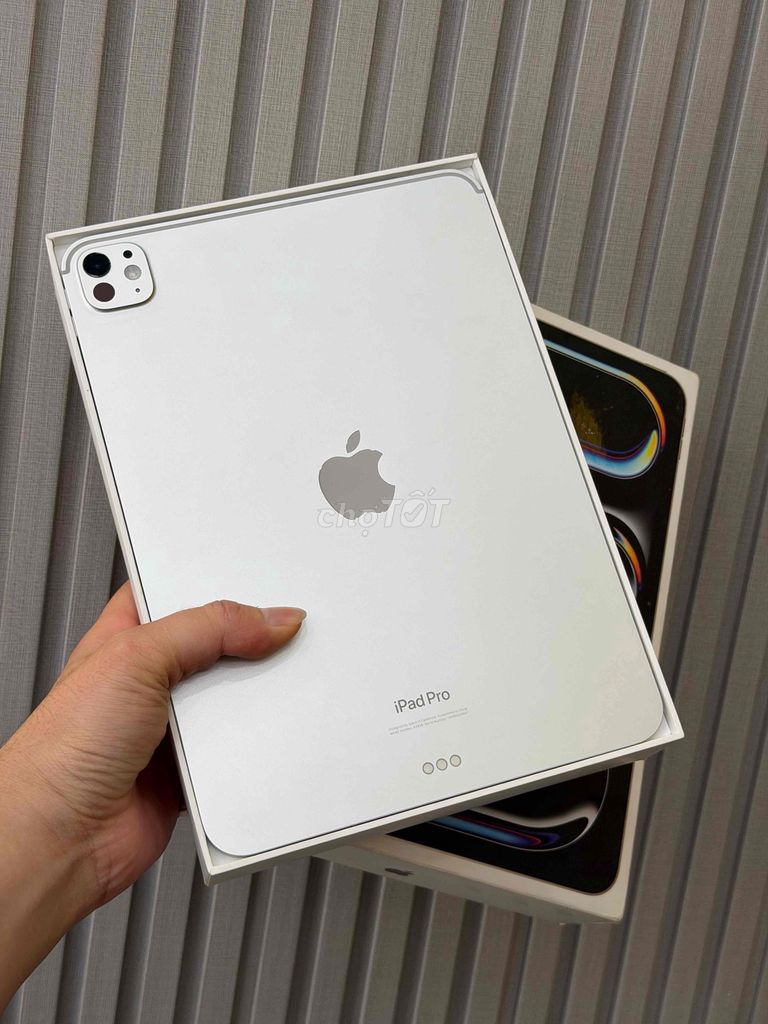 iPad Pro M4 11 inch Wifi 256GB Bạc 99% VN Pin 96. Mua bán Máy tính bảng tại Quận Ninh Kiều Cần Thơ được đăng bởi Quý Mobile Cần thơ hình 1