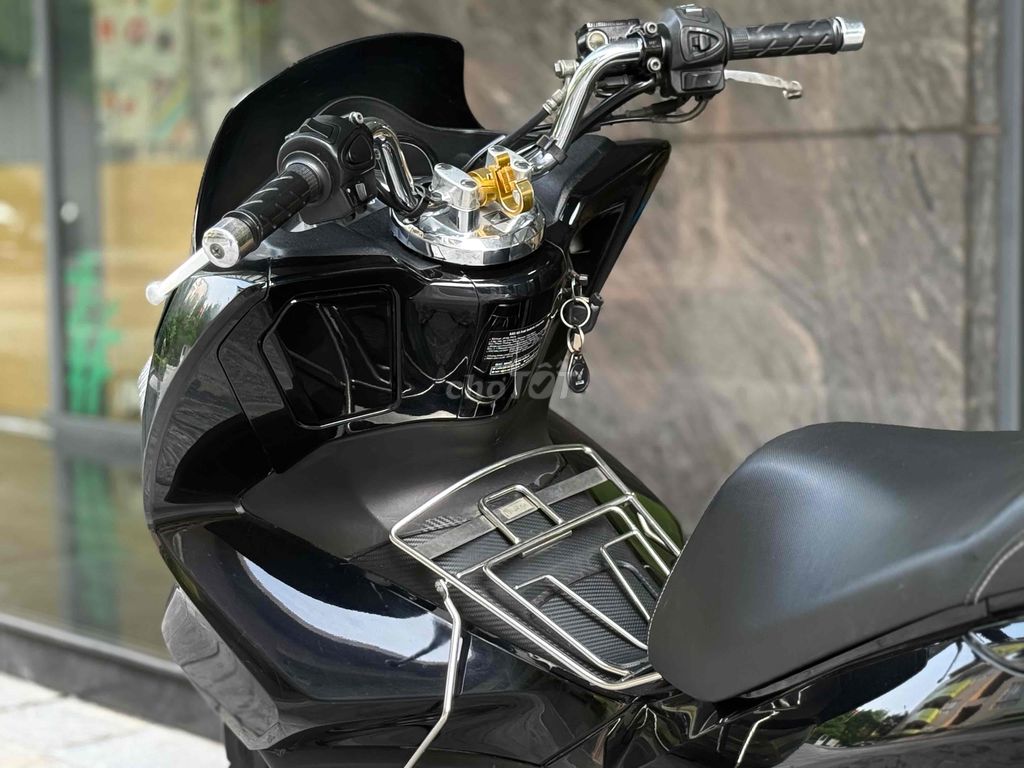 Honda Pcx đời đèn led dáng sang trọng 29H1. Mua bán Xe máy tại Quận Ba Đình Hà Nội được đăng bởi Xe Máy Nam Thi hình 4