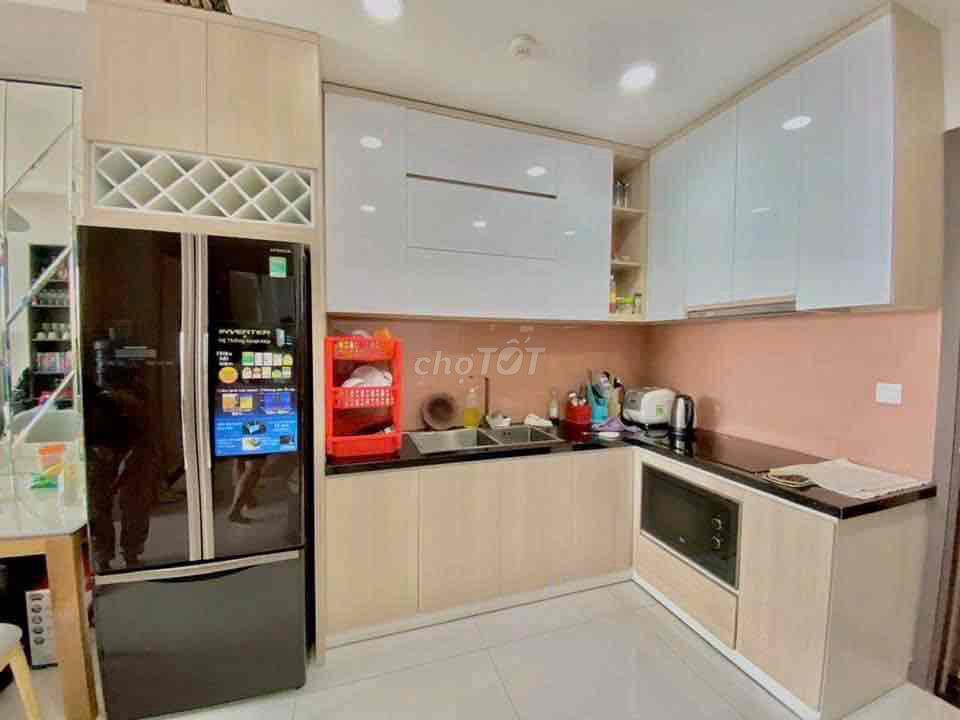 2PN.2WC full đẹp mới hơn hình ở quận Phú Nhuận (Golden Mansion)